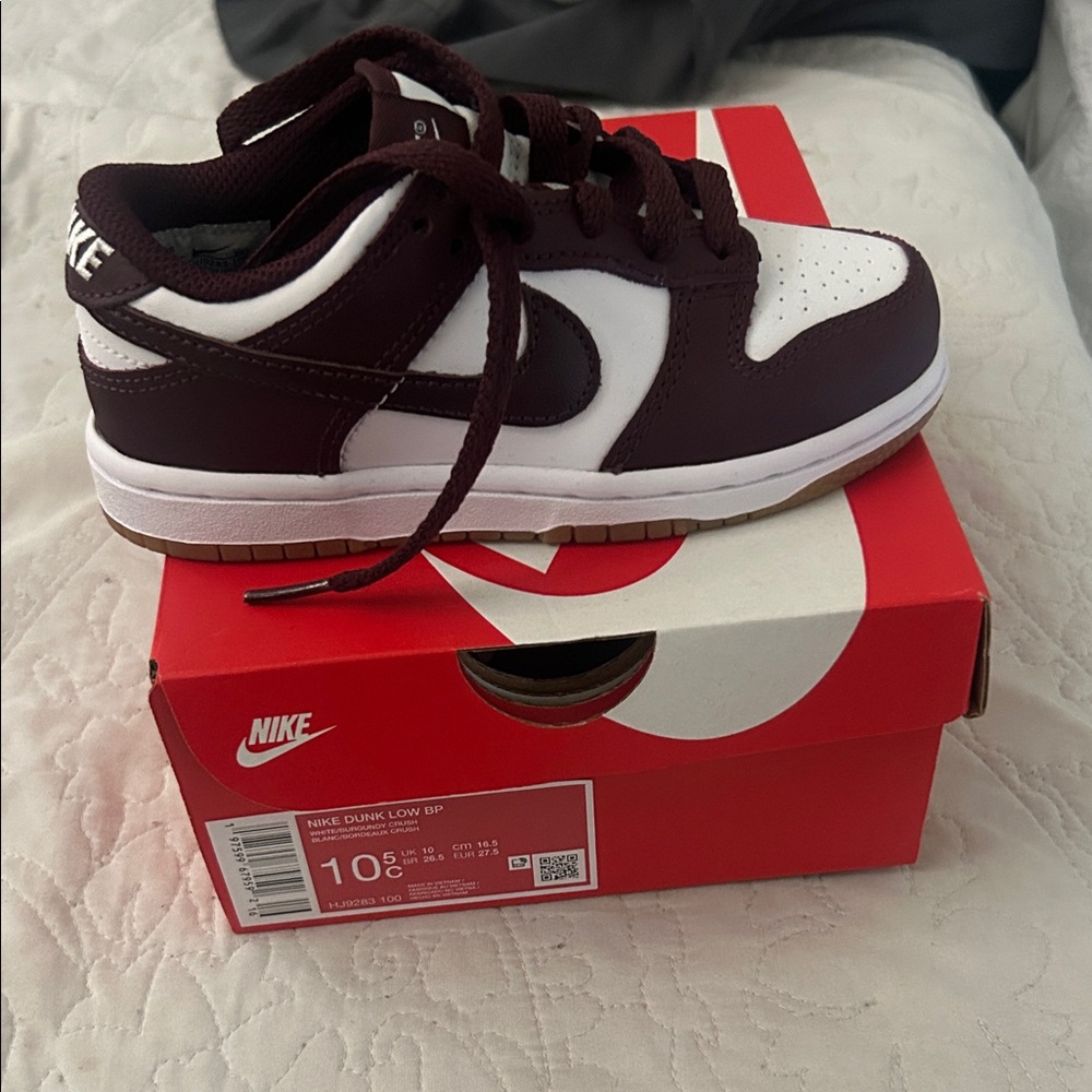 Nike Kids Sneakers - Burgundy and White